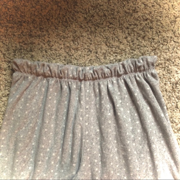 Grey & White Polka Dot Heart Winter Pajama Set - Picture 9 of 10